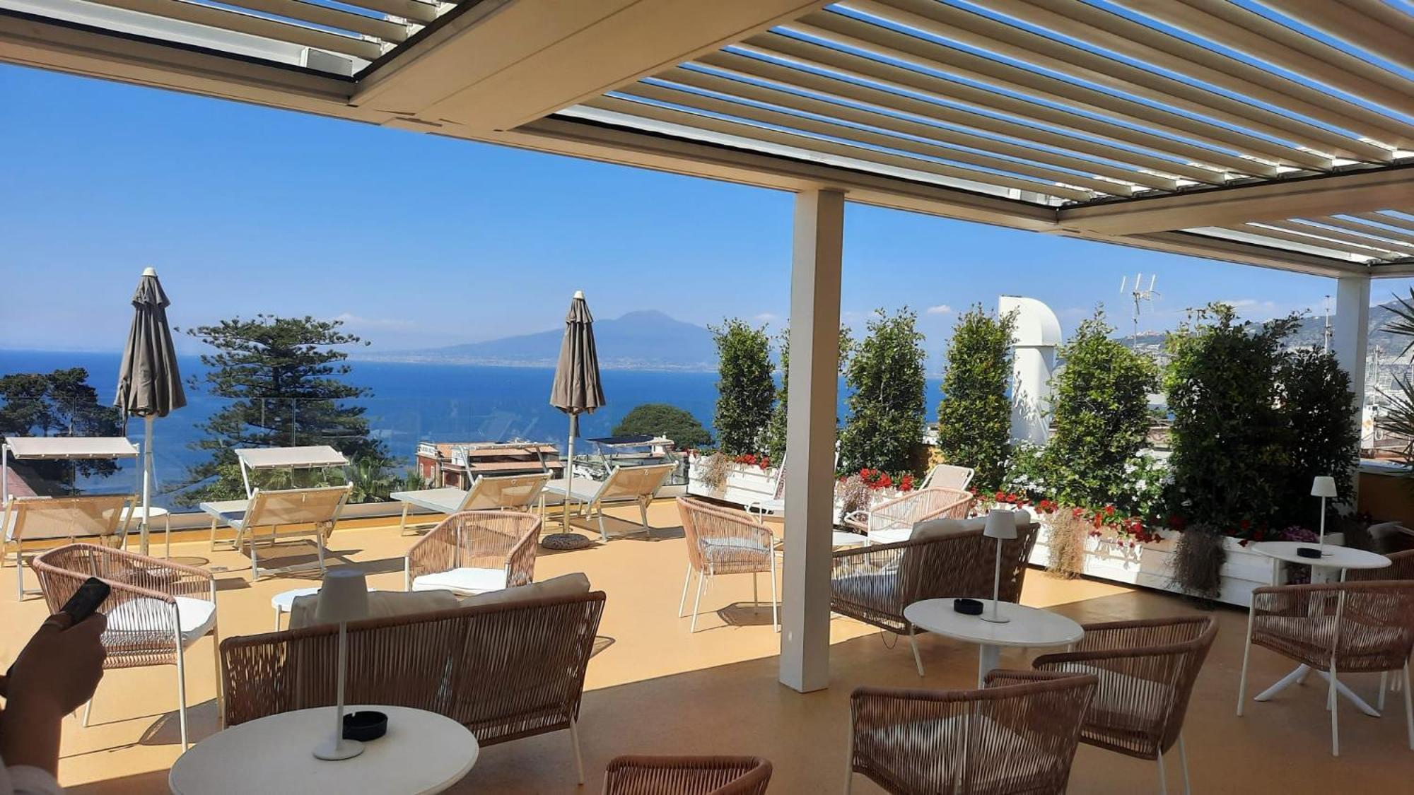 Hotel La Meridiana Sorrento Buitenkant foto
